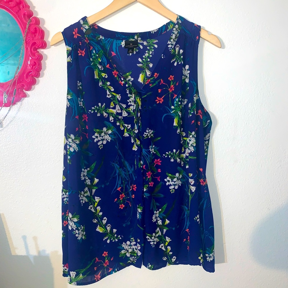 Flowered Sleeveless Blouse